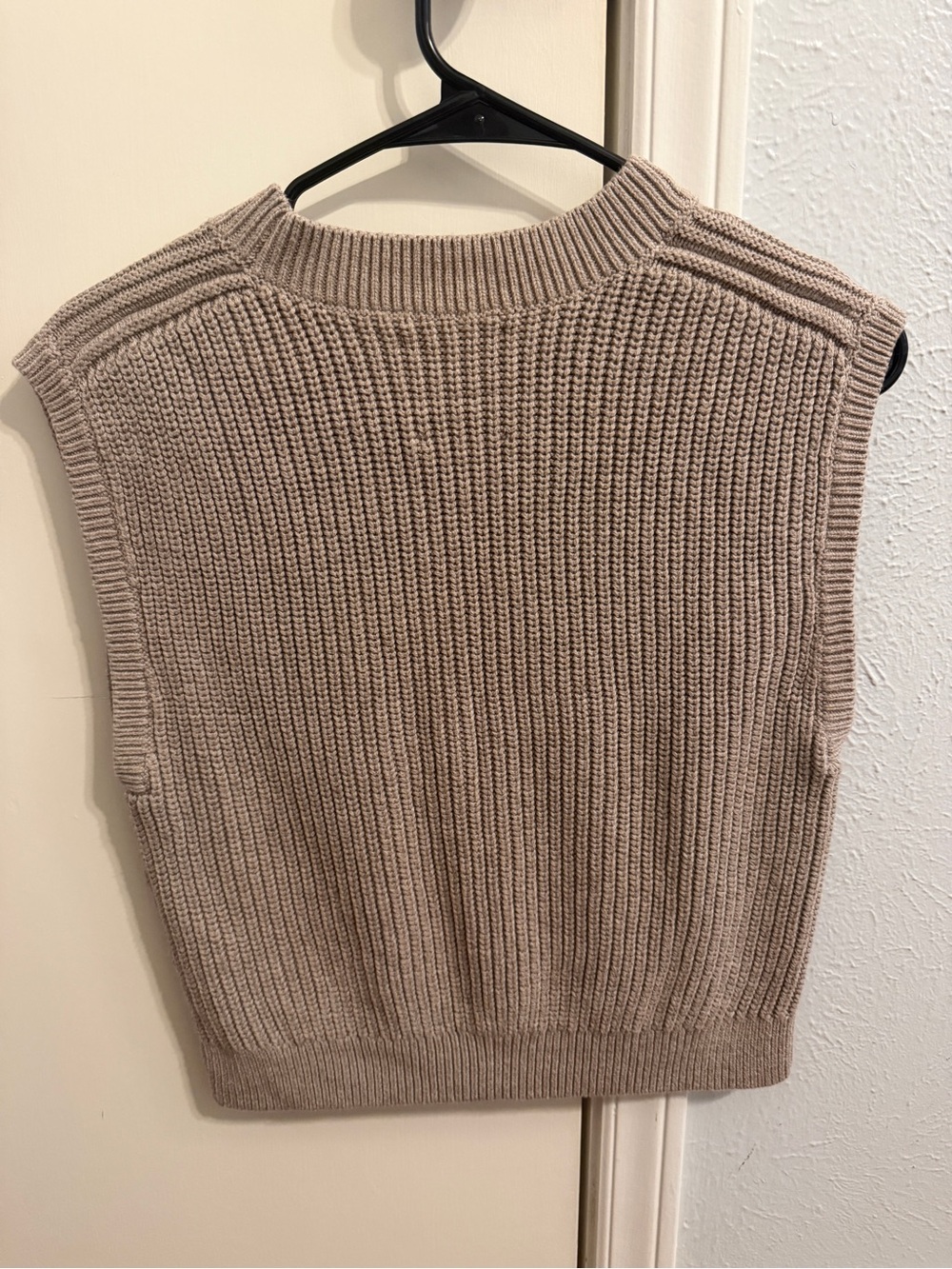 Abercrombie Sweater - Picture 2 of 3